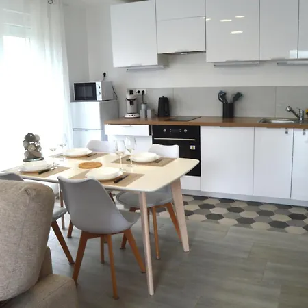 Apartment Petite Maison De Plain-pied *